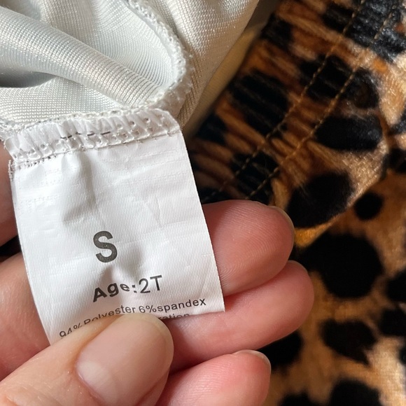 Velvet cheetah print bell bottoms, toddler size 2T. Elastic waist. - Picture 3 of 3